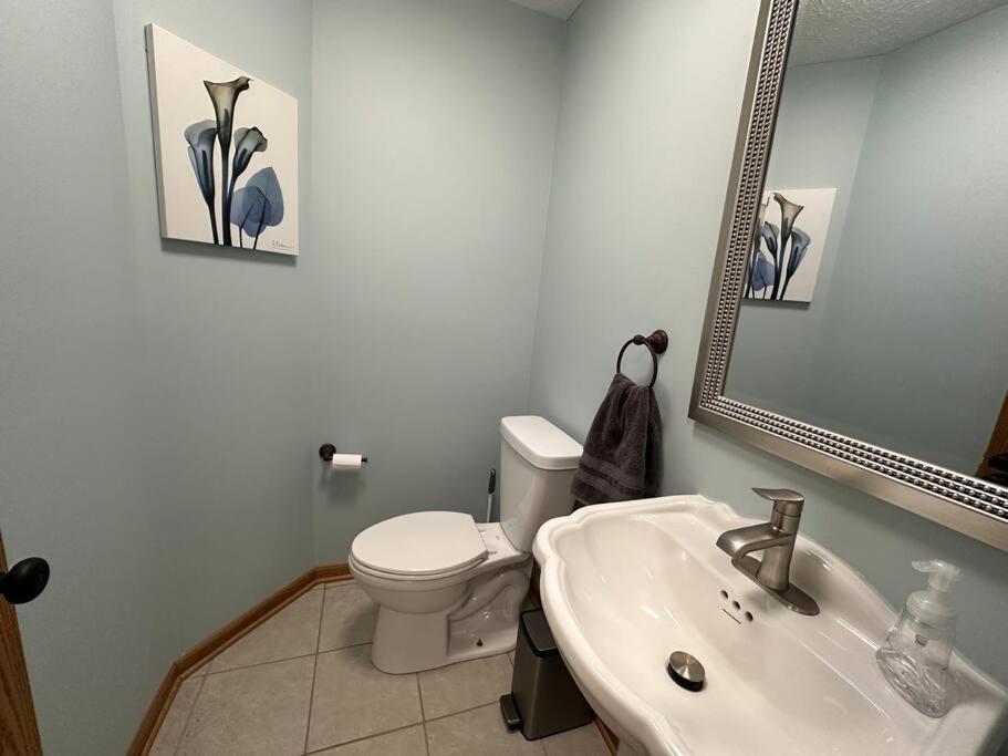 Inviting 3 Bed 2.5 Bath Townhome In Wadsworth Екстер'єр фото