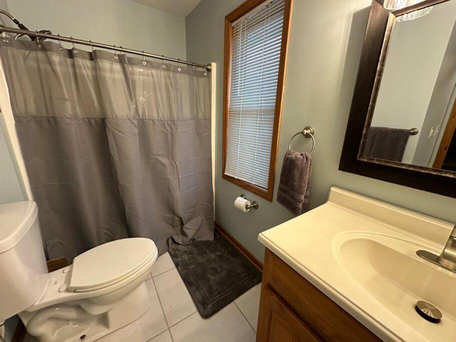 Inviting 3 Bed 2.5 Bath Townhome In Wadsworth Екстер'єр фото